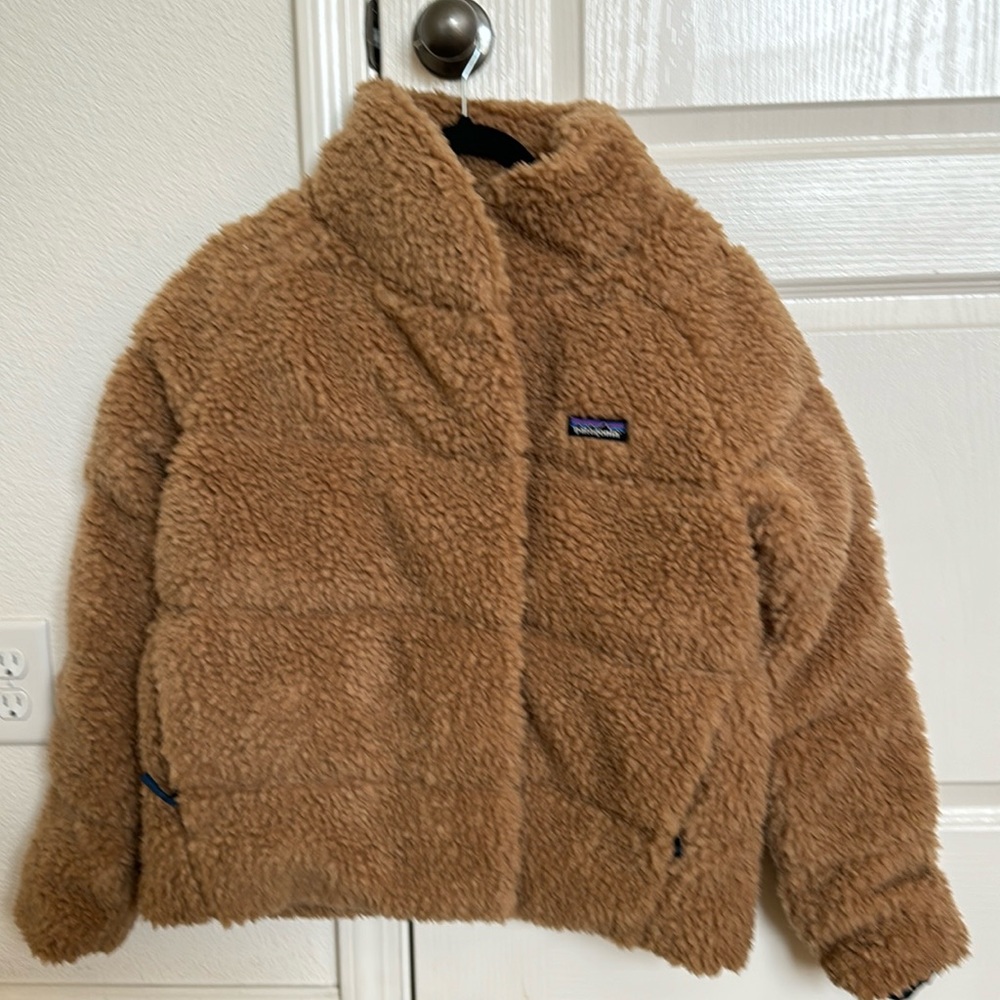 Brand new Patagonia Women’s Recycled High Pile Down Jacket Medium